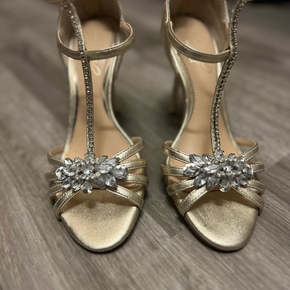 Jewel badgley mischka Sandals. - Picture 3 of 6